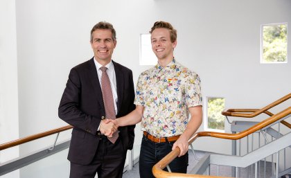 UQ President and Vice-Chancellor Professor Peter Høj with Rhodes Scholarship recipient Damian Maher. UQ President and Vice-Chancellor Professor Peter Høj with Rhodes Scholarship recipient Damian Maher.